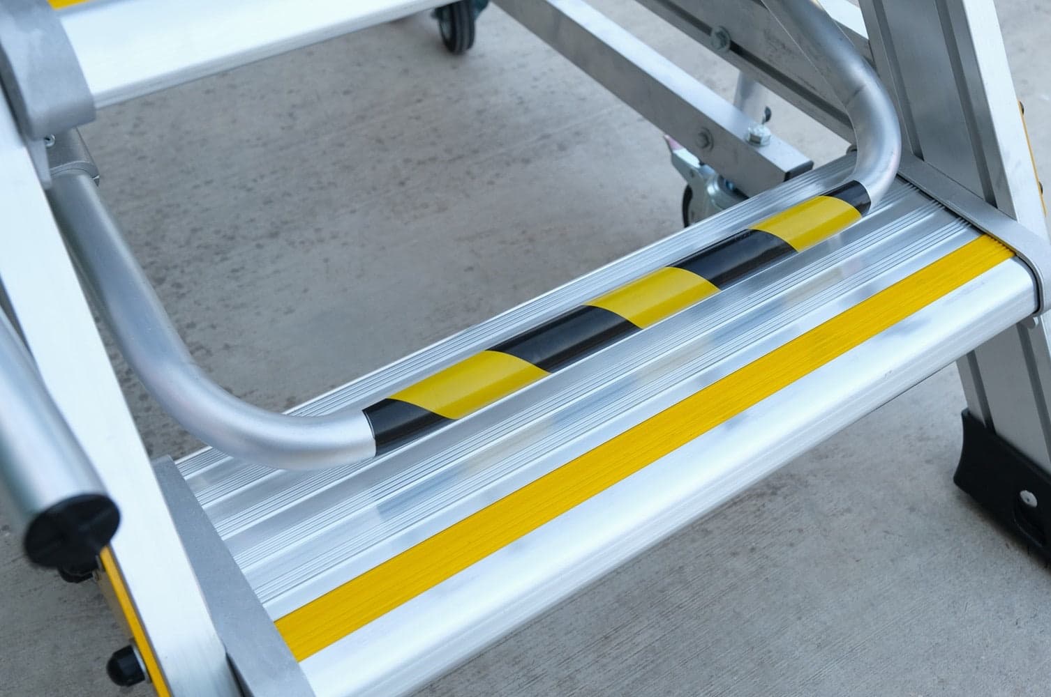 Super Palco SmartLock - Pojízdná plošina se schody thumbnail 5